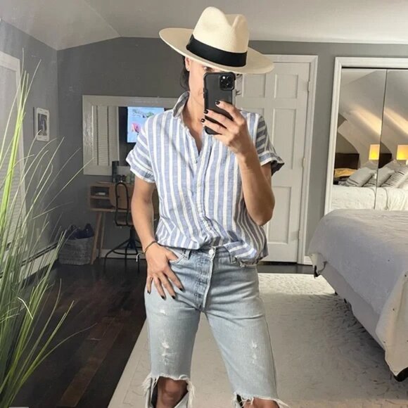 Madewell Blue + White Stripe Short Sleeve Button Down – Size Small - Picture 1 of 7